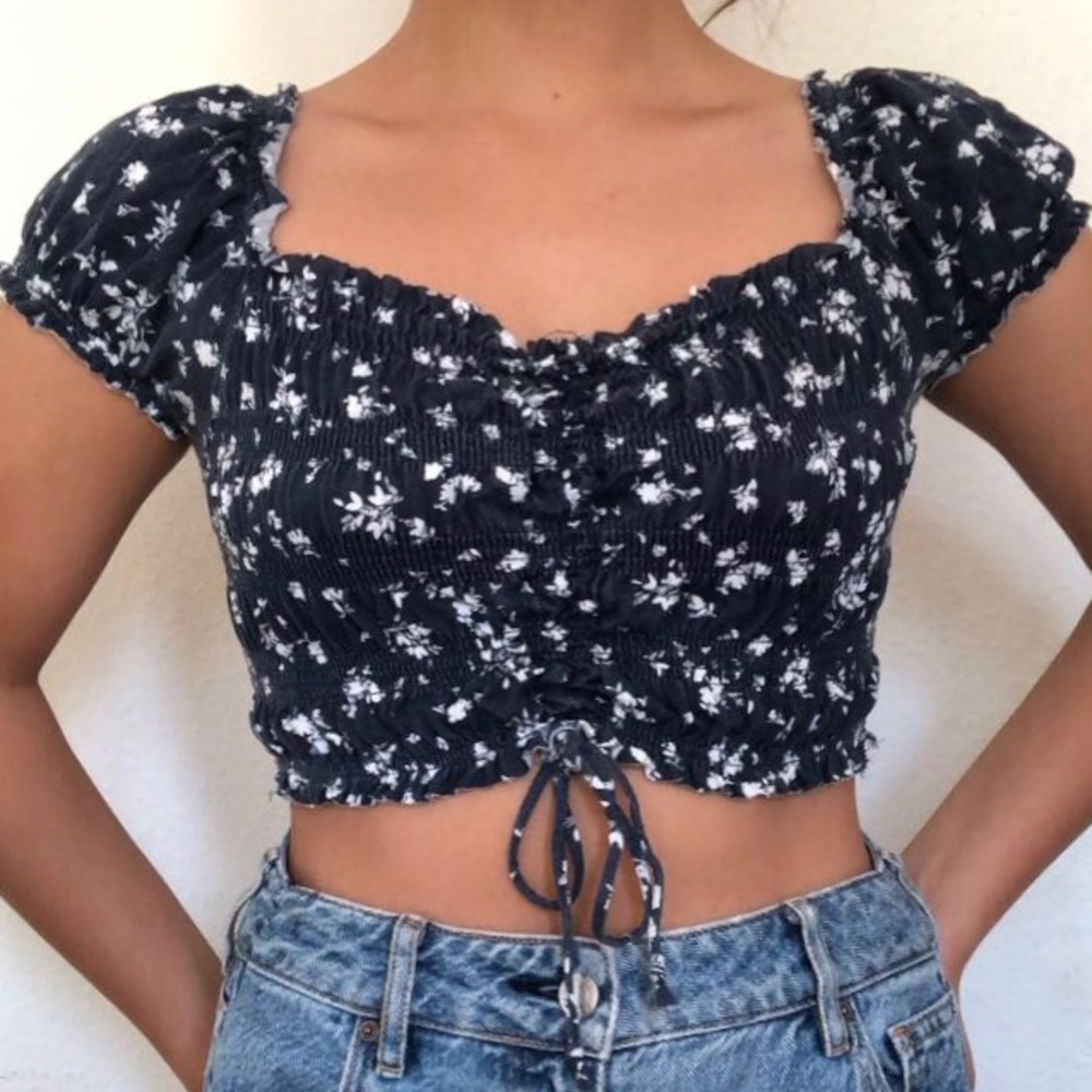 Drawstring front square neck crop top